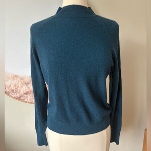 Everlane Cashmere Raglan Mockneck Sweater - FLAWED